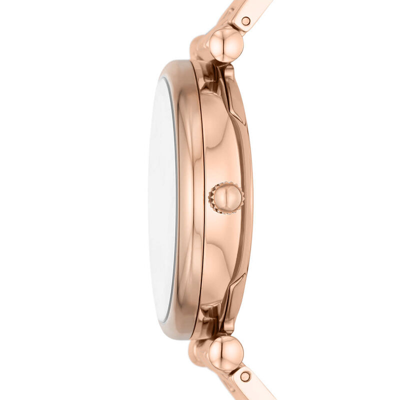 Carlie Lady 35 Q3D image number null