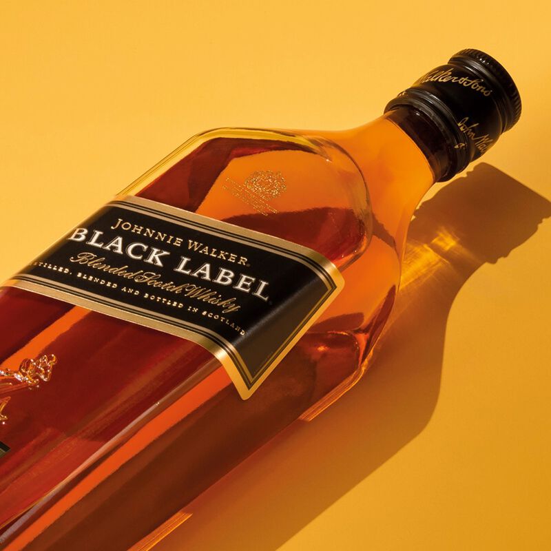 Black Label Aged 12 Year Old Blended Scotch Whisky image number null