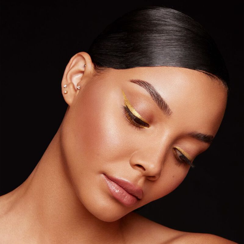 Pressed Bronzing Powder image number null