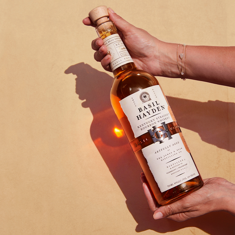 Kentucky Straight Bourbon Whiskey image number null