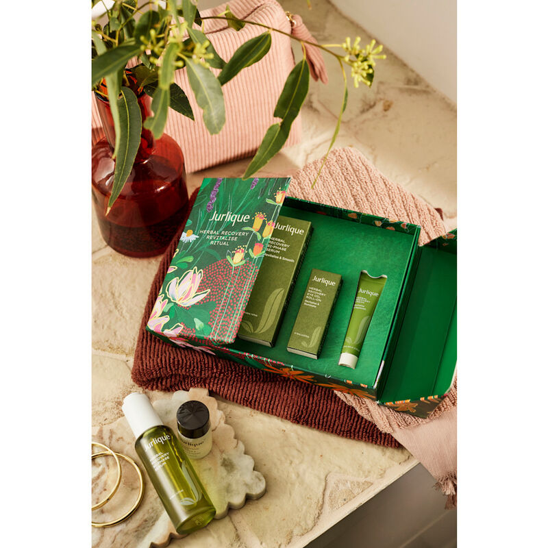 Herbal Recovery Revitalise Ritual Set image number null