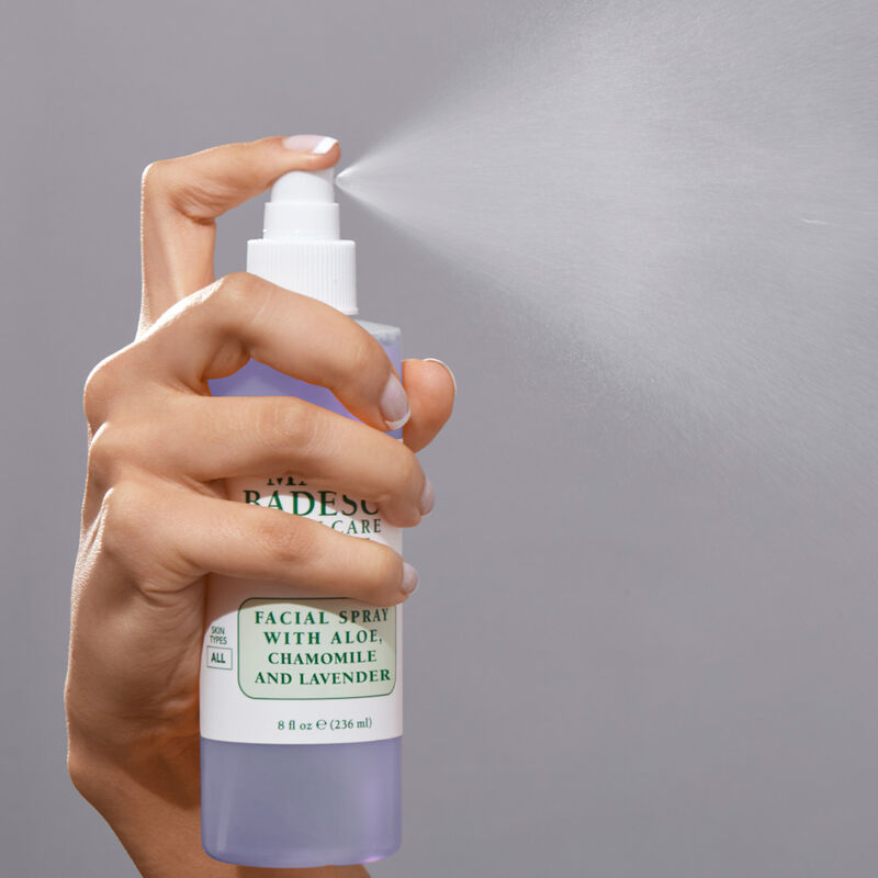 Facial Spray With Aloe, Chamomile & Lavender image number null