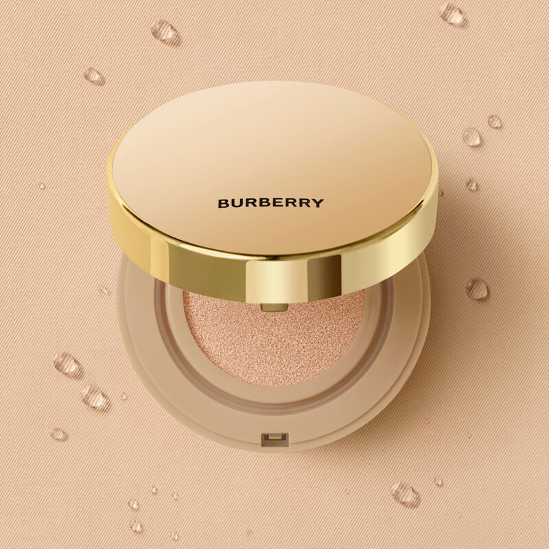 Beyond Wear Perfecting Matte Foundation image number null