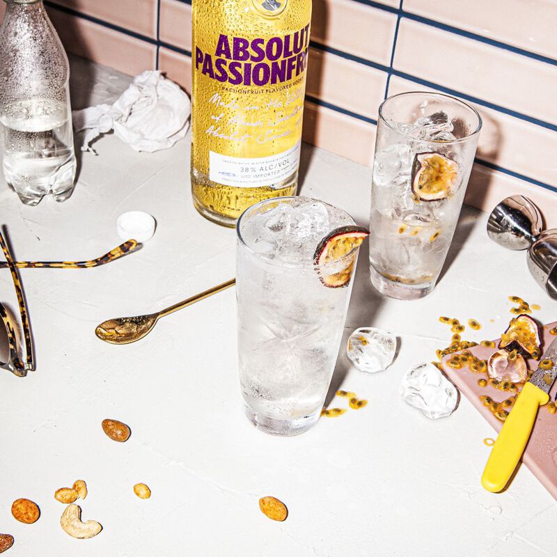 Passionfruit Vodka Sweden image number null