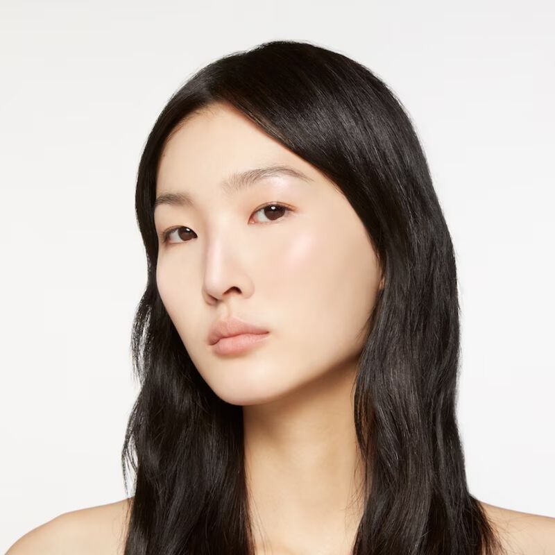 Glow Highlighting Powder image number null