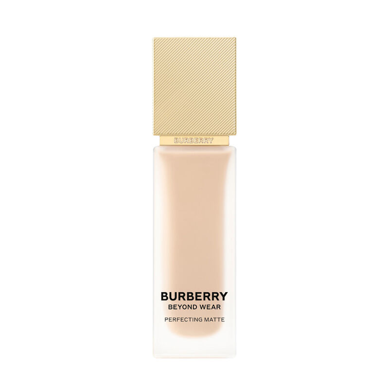Beyond Wear Perfecting Matte Foundation image number null