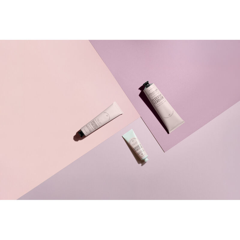 Fleurs De Cerisier Perfumed Hand Cream image number null