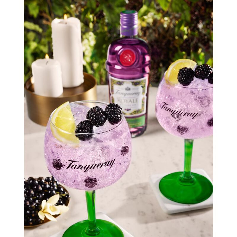 Royale Blackcurrant Gin image number null