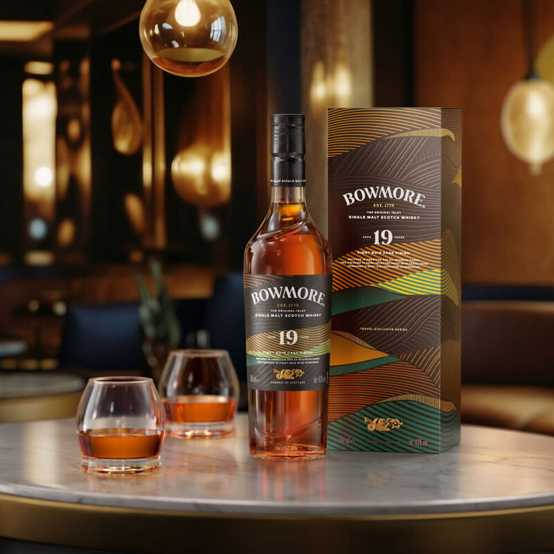 Travel Exclusive Whisky 19 Years Old image number null