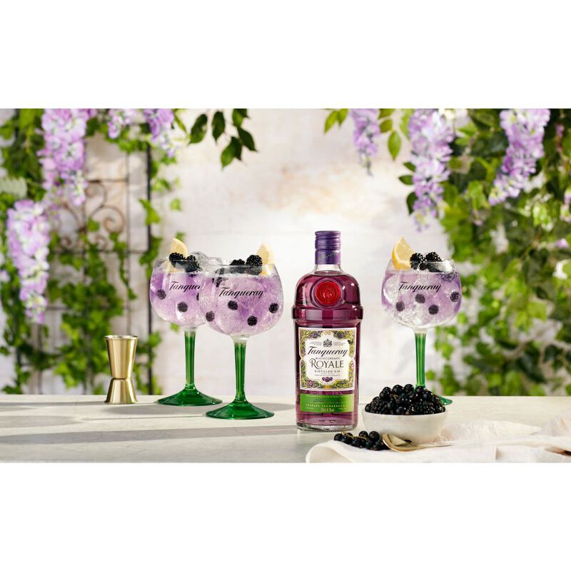 Royale Blackcurrant Gin image number null