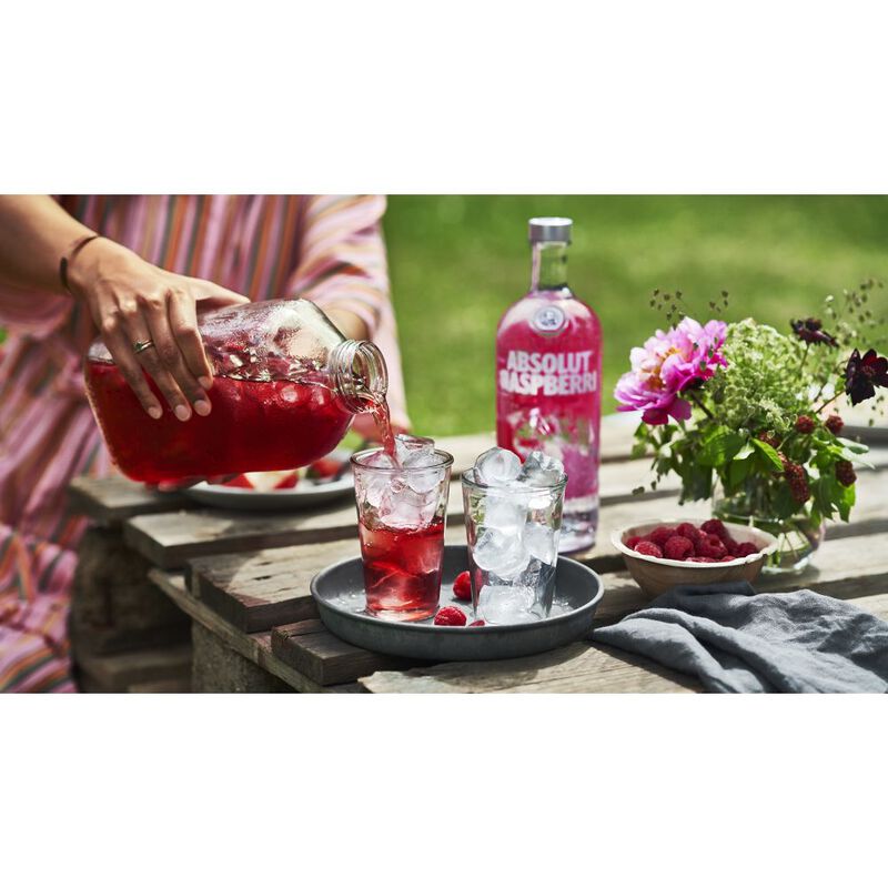 Vodka Raspberri image number null