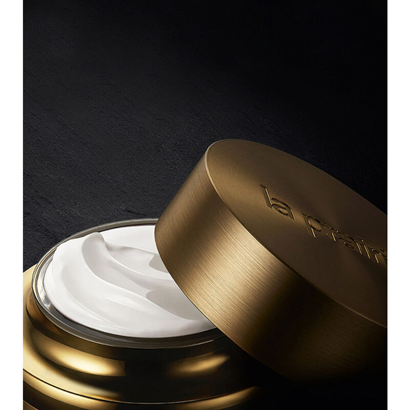 Pure Gold Eye Cream image number null