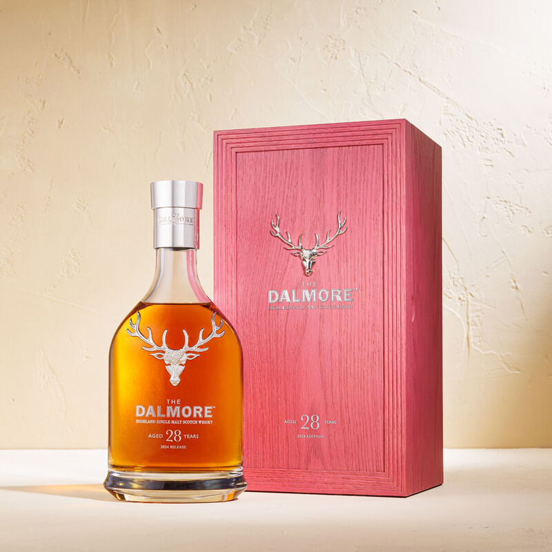 28 Years Old Single Malt Scotch Whisky Limited Edition image number null