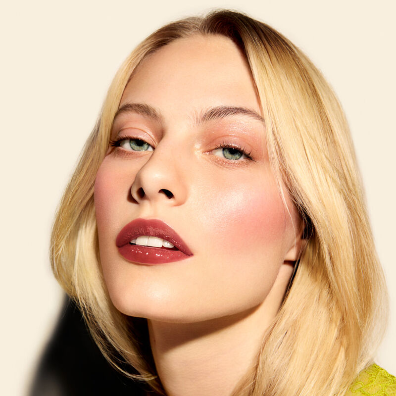 Glow Oil-In-Water Tint Liquid Lipstick image number null