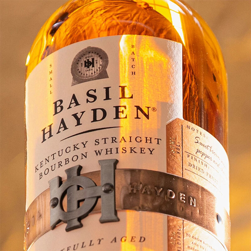 Kentucky Straight Bourbon Whiskey image number null