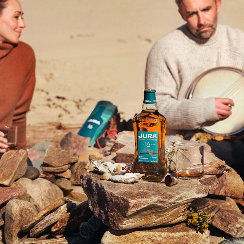 16 Year Old Island Single Malt Scotch Whisky image number null