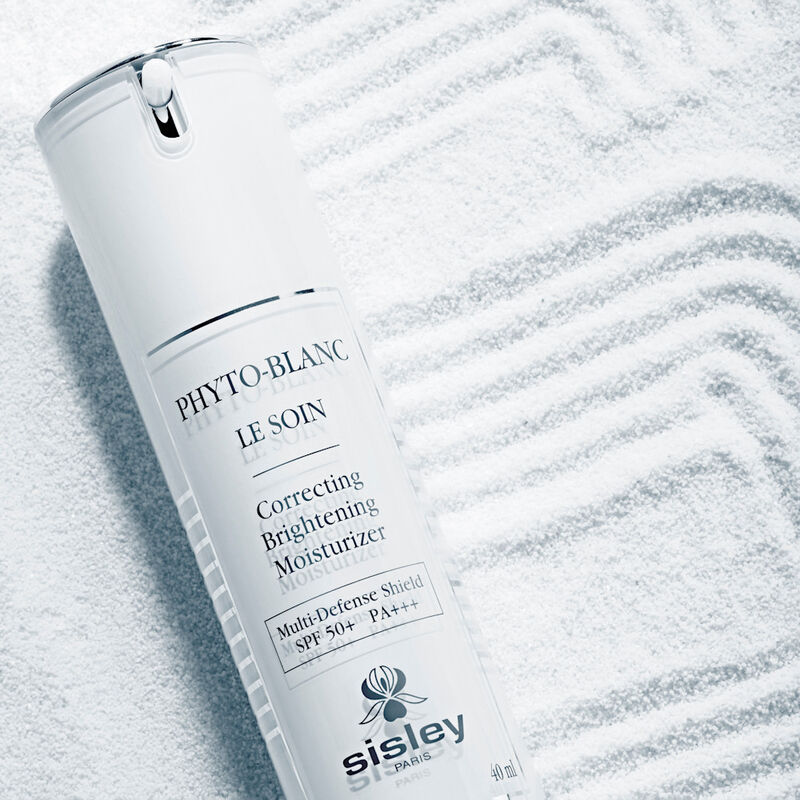 Phyto-Blanc Brightening Protective Moisturizer image number null