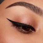 Kyliner Brush Tip Liquid Eyeliner Pen image number null