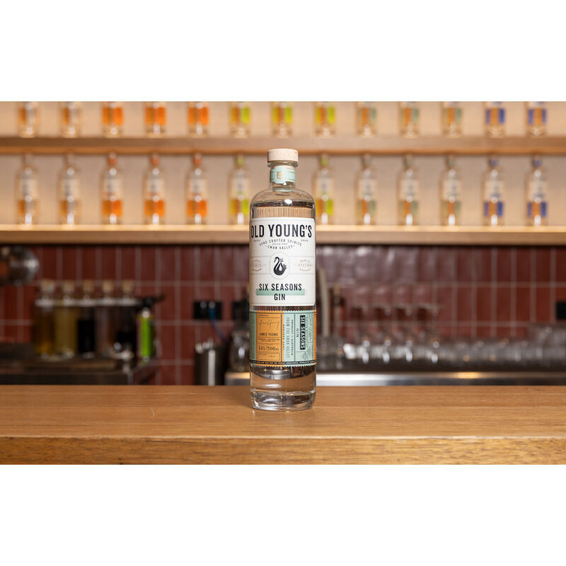 Six Seasons Gin image number null
