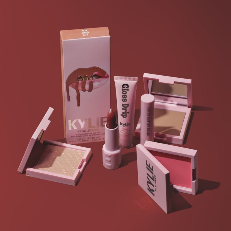 Makeup Holiday Gift Set image number null