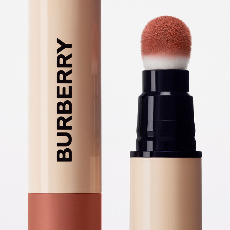 Brit Matte Lip Veil image number null