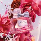 Miss Dior Parfum Intense Floral, Fruity and Woody Notes image number null