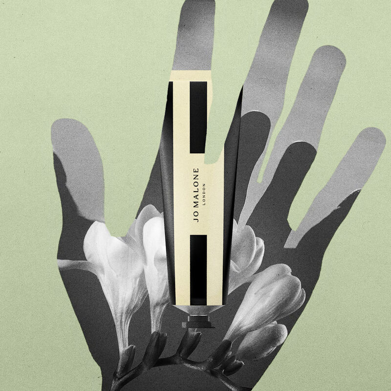 English Pear & Freesia Hand Cream  image number null