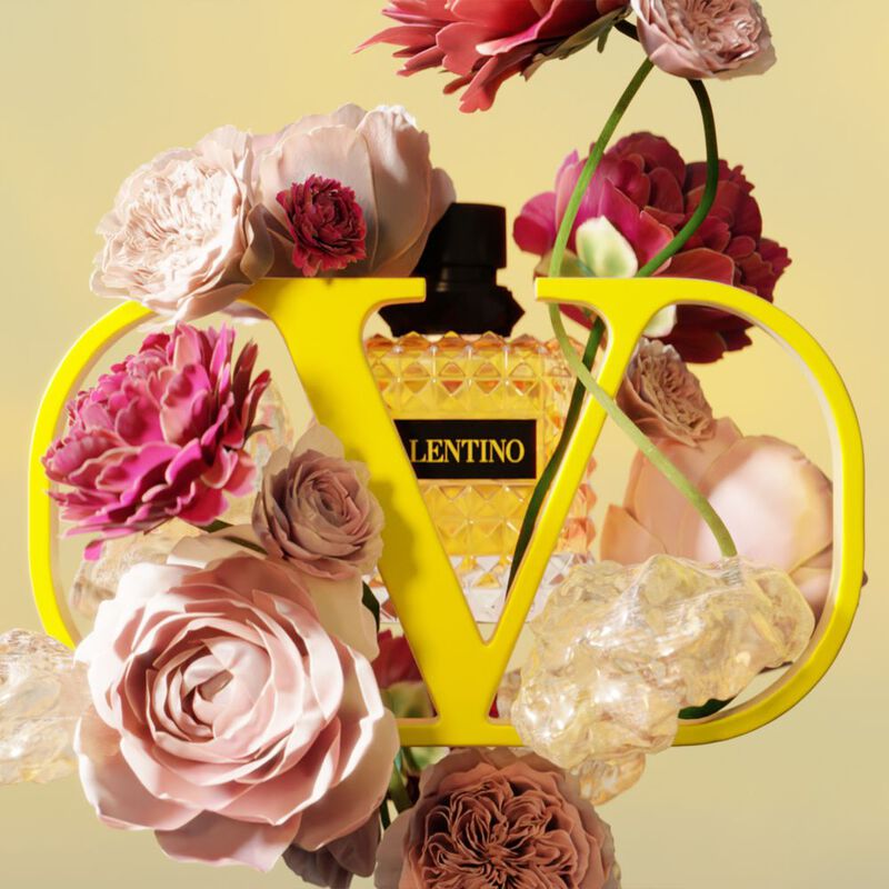 Born in Roma Donna Yellow Dream  image number null