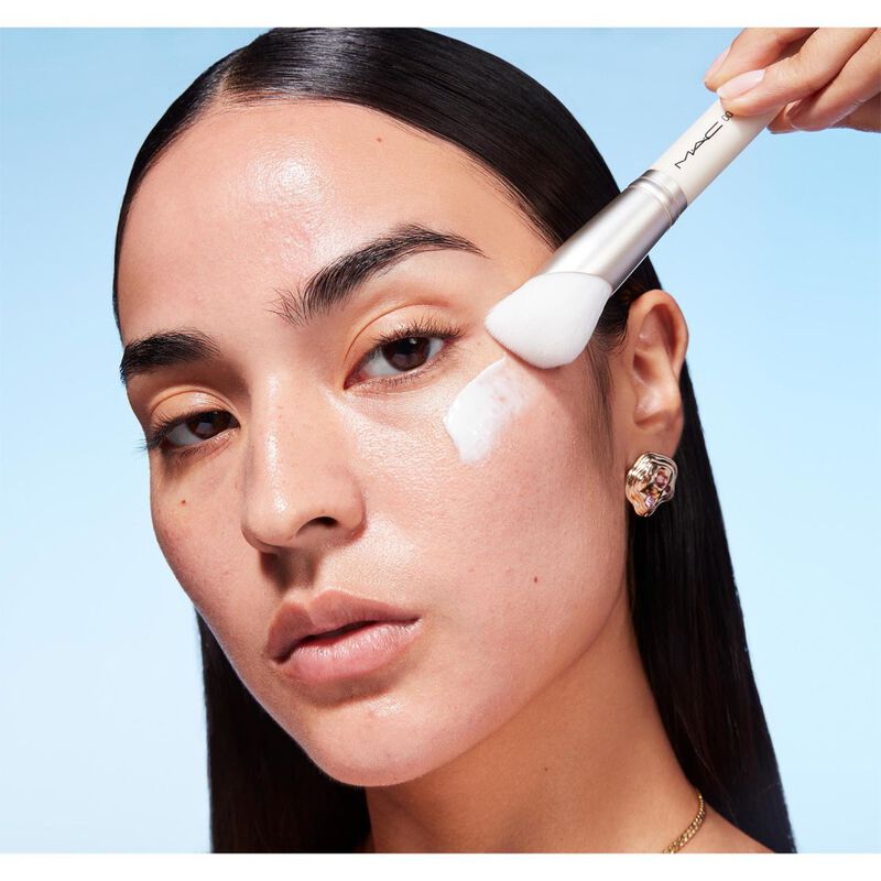 Hyper Real Skincanvas Balmtm Moistrizing Cream image number null