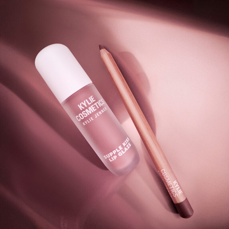 Glossy Lip Set image number null