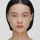Re-Nutriv Ultra Radiance Liquid Makeup SPF20/PA+++ image number null